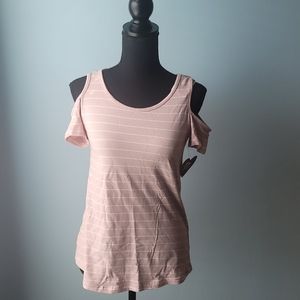 Off the shoulders Tops